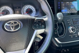 Used 2017  Toyota Sienna 4d Wagon SE at Pre-Owned Plus near San Antonio&comma; TX