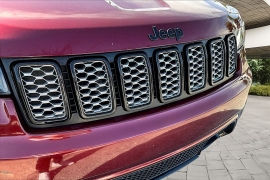 Used 2018  Jeep Grand Cherokee 4d SUV 4WD Laredo Altitude at Pre-Owned Plus near San Antonio&comma; TX