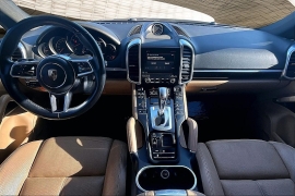 Used 2018  Porsche Cayenne 4d SUV AWD Platinum at Pre-Owned Plus near San Antonio&comma; TX