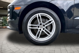 Used 2018  Porsche Macan 4d SUV AWD at Pre-Owned Plus near San Antonio&comma; TX
