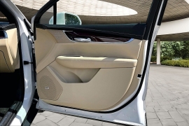 Used 2018  Cadillac XT5 4d SUV FWD Luxury at Pre-Owned Plus near San Antonio&comma; TX