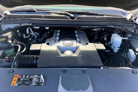 Used 2018  Cadillac Escalade ESV 4d SUV 4WD Premium Luxury at Pre-Owned Plus near San Antonio&comma; TX