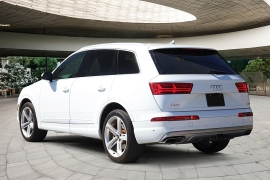 Used 2019  Audi Q7 4d SUV 3&period;0T Quattro Prestige at Pre-Owned Plus near San Antonio&comma; TX