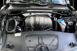 Used 2018  Porsche Macan 4d SUV AWD at Pre-Owned Plus near San Antonio&comma; TX