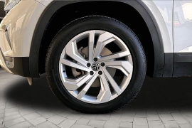 Used 2021  Volkswagen Atlas 2021&period;5 3&period;6L V6 SE w&sol;Technology FWD at Pre-Owned Plus near San Antonio&comma; TX