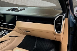 Used 2019  Porsche Cayenne 4d SUV AWD at Pre-Owned Plus near San Antonio&comma; TX