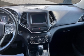 Used 2019  Jeep Cherokee 4d SUV FWD Latitude Plus 2&period;4L at Pre-Owned Plus near San Antonio&comma; TX