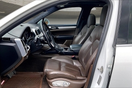 Used 2016  Porsche Cayenne 4d SUV V8 Turbo at Pre-Owned Plus near San Antonio&comma; TX