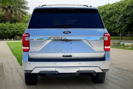 Used 2020  Ford Expedition 4d SUV 2WD XLT at Pre-Owned Plus near San Antonio&comma; TX