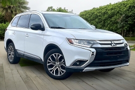 Used 2017  Mitsubishi Outlander 4d SUV FWD SEL at Pre-Owned Plus near San Antonio&comma; TX