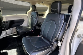 Used 2023  Chrysler Pacifica Limited FWD at Pre-Owned Plus near San Antonio&comma; TX