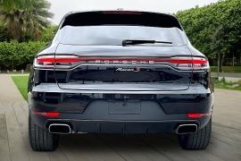 Used 2018  Porsche Macan 4d SUV AWD at Pre-Owned Plus near San Antonio&comma; TX