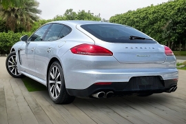 Used 2016  Porsche Panamera E-Hybrid 4d Hatchback RWD S at Pre-Owned Plus near San Antonio&comma; TX