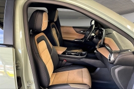 Used 2025  Chevrolet Equinox FWD 4dr ACTIV w&sol;XDB at Pre-Owned Plus near San Antonio&comma; TX