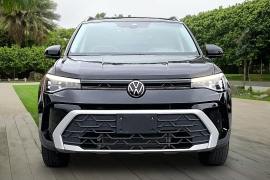 Used 2025  Volkswagen Taos SE 4MOTION at Pre-Owned Plus near San Antonio&comma; TX