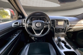 Used 2018  Jeep Grand Cherokee 4d SUV 4WD Laredo Altitude at Pre-Owned Plus near San Antonio&comma; TX
