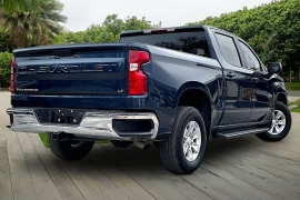 Used 2020  Chevrolet Silverado 1500 2WD Crew Cab LT at Pre-Owned Plus near San Antonio&comma; TX