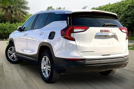 Used 2024  GMC Terrain FWD 4dr SLE at Pre-Owned Plus near San Antonio&comma; TX