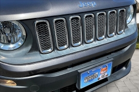 Used 2017 Jeep Renegade 4d SUV FWD Latitude at Pre-Owned Plus near San Antonio, TX