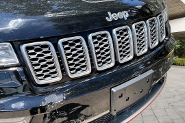 Used 2018  Jeep Grand Cherokee 4d SUV 4WD Summit V8 at Pre-Owned Plus near San Antonio&comma; TX