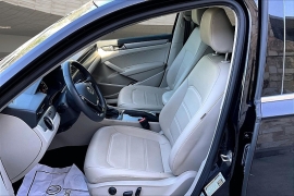 Used 2022  Volkswagen Passat 2&period;0T SE Auto at Pre-Owned Plus near San Antonio&comma; TX