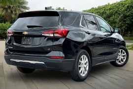 Used 2023  Chevrolet Equinox FWD 4dr LT w&sol;1LT at Pre-Owned Plus near San Antonio&comma; TX