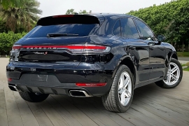 Used 2020  Porsche Macan 4d SUV AWD at Pre-Owned Plus near San Antonio&comma; TX