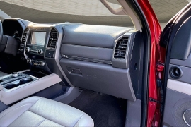 Used 2020  Ford Expedition 4d SUV 2WD XLT at Pre-Owned Plus near San Antonio&comma; TX