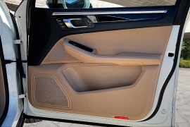 Used 2020  Porsche Macan 4d SUV AWD at Pre-Owned Plus near San Antonio&comma; TX