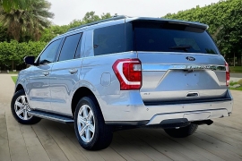 Used 2020  Ford Expedition 4d SUV 2WD XLT at Pre-Owned Plus near San Antonio&comma; TX