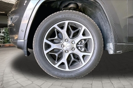 Used 2020  Jeep Grand Cherokee 4d SUV 4WD Overland V8 at Pre-Owned Plus near San Antonio&comma; TX
