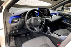 Used 2020  Toyota C-HR 4d SUV XLE at Pre-Owned Plus near San Antonio, TX