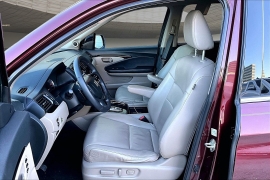 Used 2020  Honda Pilot 4d SUV FWD Touring 8-Passenger at Pre-Owned Plus near San Antonio&comma; TX