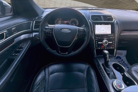 Used 2018  Ford Explorer 4d SUV 4WD Platinum at Pre-Owned Plus near San Antonio&comma; TX