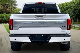 Used 2018  Ford F-150 4WD SuperCrew Platinum 5 1&sol;2 at Pre-Owned Plus near San Antonio&comma; TX