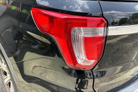 Used 2018  Ford Explorer 4d SUV 4WD Platinum at Pre-Owned Plus near San Antonio&comma; TX