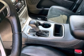 Used 2018  Jeep Grand Cherokee 4d SUV 4WD Laredo Altitude at Pre-Owned Plus near San Antonio&comma; TX