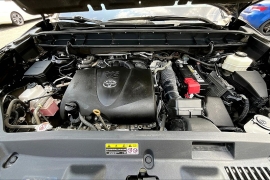 Used 2021 Toyota Highlander XLE FWD at Pre-Owned Plus near San Antonio, TX