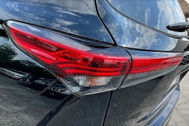 Used 2021 Toyota Highlander XLE FWD at Pre-Owned Plus near San Antonio, TX