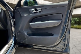 Used 2022 Volvo XC60 B5 AWD Momentum at Pre-Owned Plus near San Antonio, TX