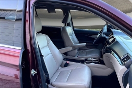 Used 2020  Honda Pilot 4d SUV FWD Touring 8-Passenger at Pre-Owned Plus near San Antonio&comma; TX
