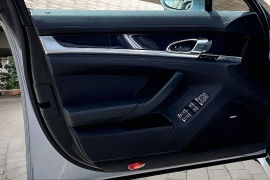 Used 2016  Porsche Panamera E-Hybrid 4d Hatchback RWD S at Pre-Owned Plus near San Antonio&comma; TX