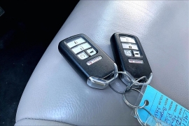 Used 2020  Honda Pilot 4d SUV FWD Touring 8-Passenger at Pre-Owned Plus near San Antonio&comma; TX
