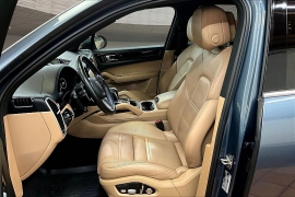 Used 2019  Porsche Cayenne 4d SUV AWD at Pre-Owned Plus near San Antonio&comma; TX