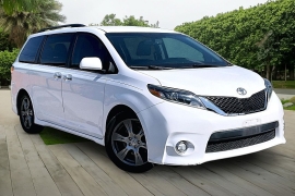 Used 2017  Toyota Sienna 4d Wagon SE at Pre-Owned Plus near San Antonio&comma; TX