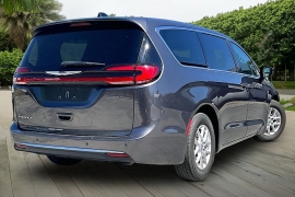 Used 2023  Chrysler Pacifica Touring L FWD at Pre-Owned Plus near San Antonio&comma; TX