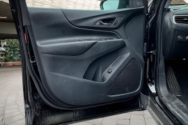 Used 2023  Chevrolet Equinox FWD 4dr LT w&sol;1LT at Pre-Owned Plus near San Antonio&comma; TX