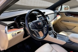 Used 2018  Cadillac XT5 4d SUV FWD Luxury at Pre-Owned Plus near San Antonio&comma; TX