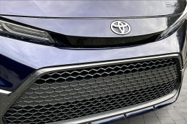 Used 2020  Toyota Corolla 4d Sedan SE CVT at Pre-Owned Plus near San Antonio, TX