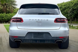 Used 2017  Porsche Macan 4d SUV AWD at Pre-Owned Plus near San Antonio&comma; TX